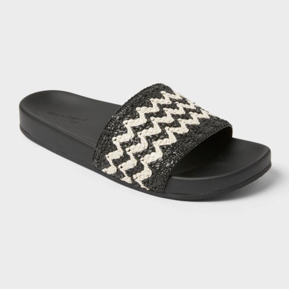 Women's Chloe Raffia Footbed Slide
Sandals - Universal Thread new 🆕
